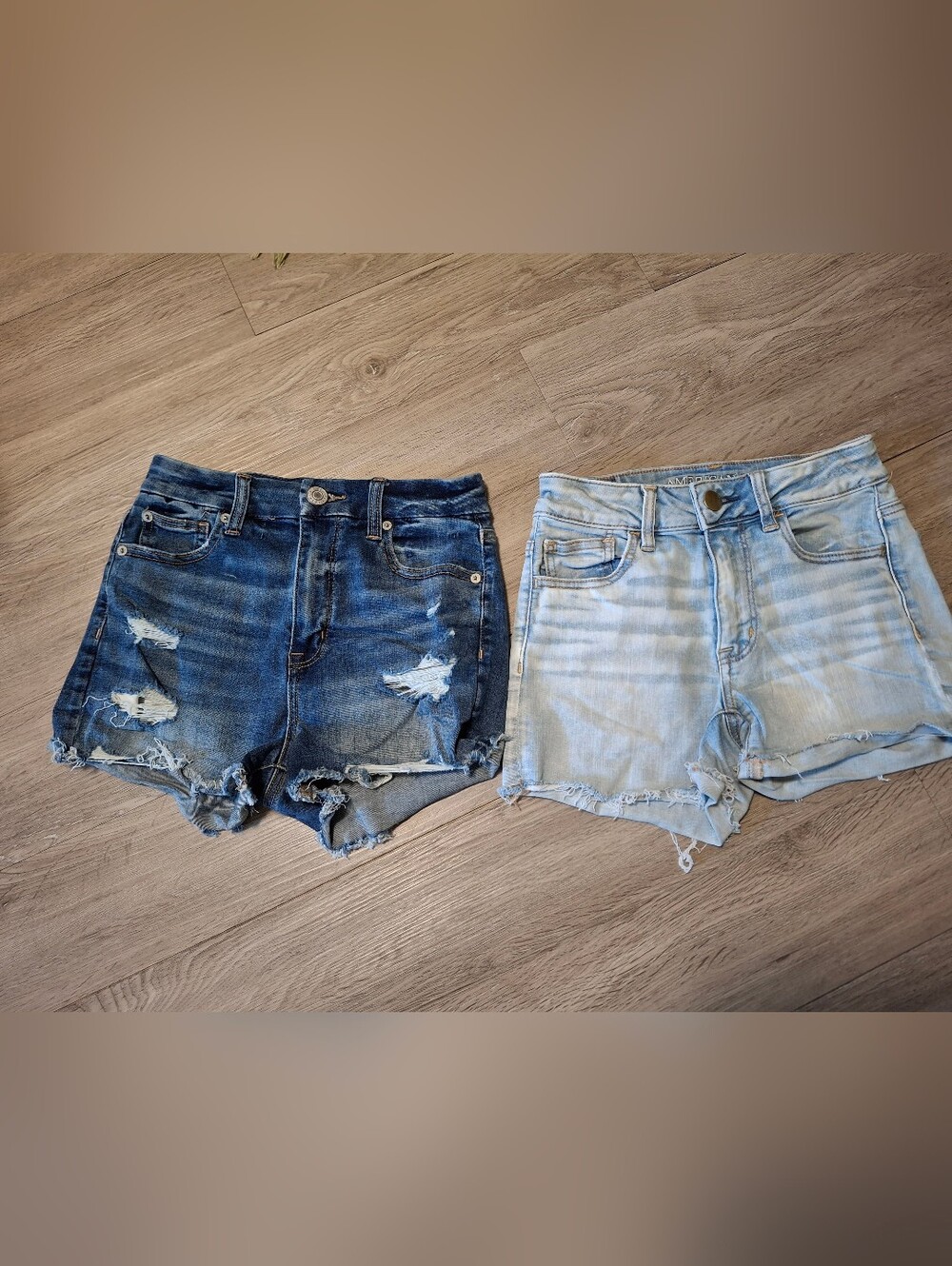 2 American Eagle Womens Sz 0 Shorts